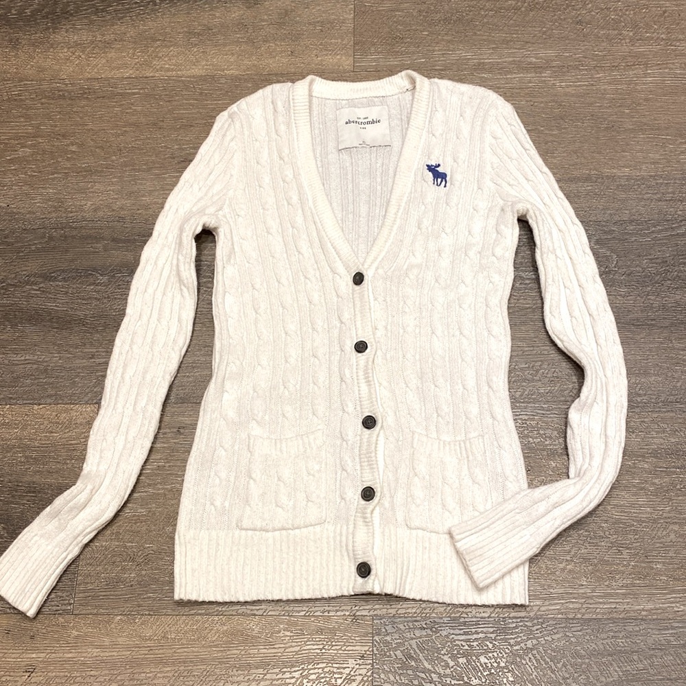 Abercrombie Kids Cream Cable Knit V Neck Button Front Sweater Cardigan Size XL - Picture 9 of 9